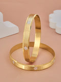 GOLDEN EMBRACE