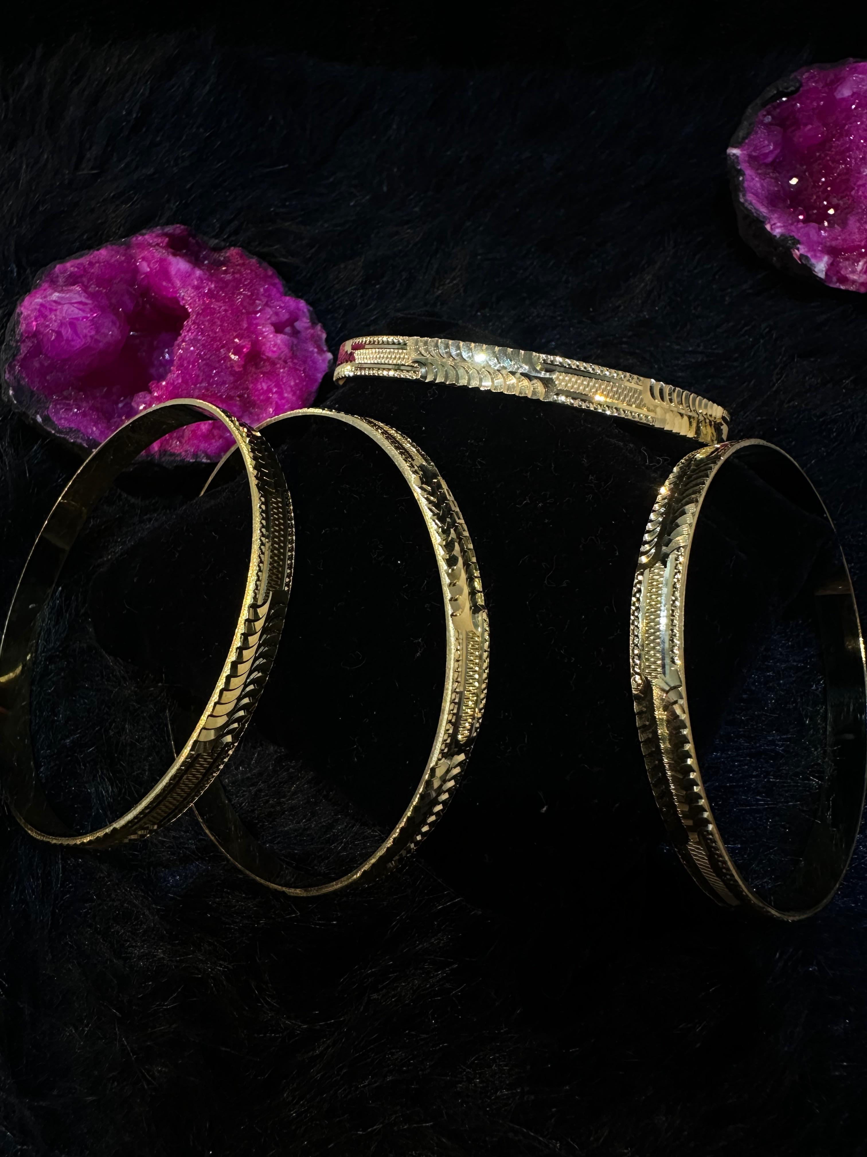 LUXE FOUR